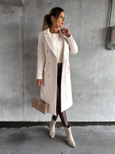 Casaco elegante com estilo atemporal
