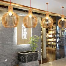 Luminária Pendente de Madeira Feita à Mão | Design Escandinavo Natural