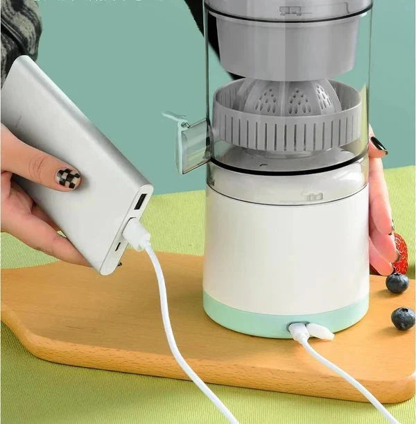 Portable Wireless Electric Fresh Orange Citrus Squeezer Juicer