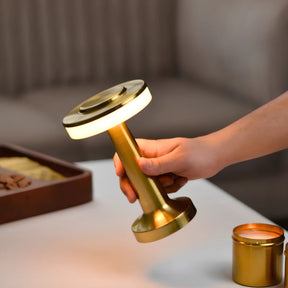 Luminária de Mesa Sem Fio em Metal LED Recarregável com Intensidade Regulável