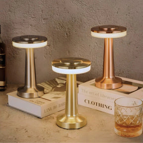 Luminária de Mesa Sem Fio em Metal LED Recarregável com Intensidade Regulável