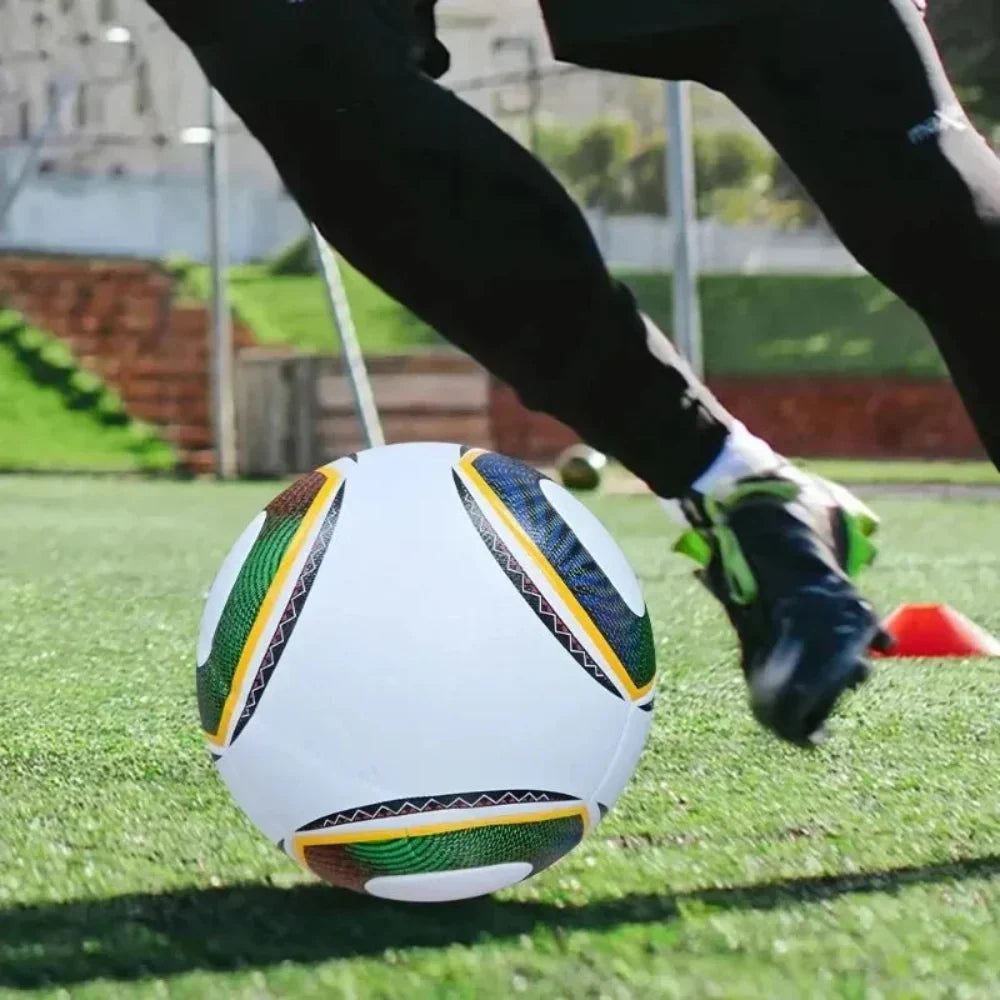 Bola de Futebol Tamanho 5 Durável em PU para Treinos e Partidas ao Ar Livre